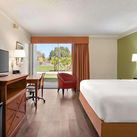 Baymont By Wyndham Daytona Beach - Intl Speedway Esterno foto
