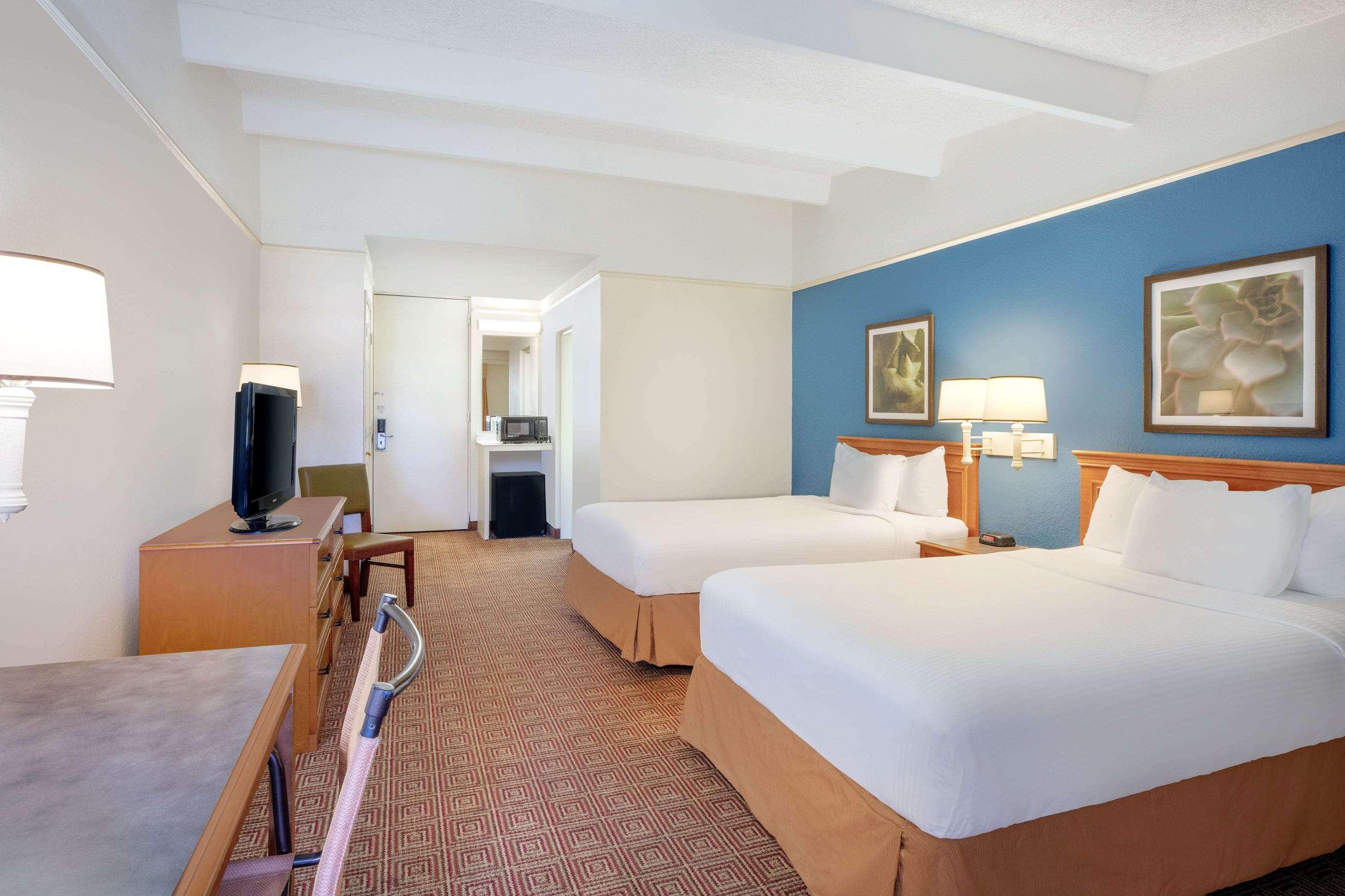 Baymont By Wyndham Daytona Beach - Intl Speedway Esterno foto