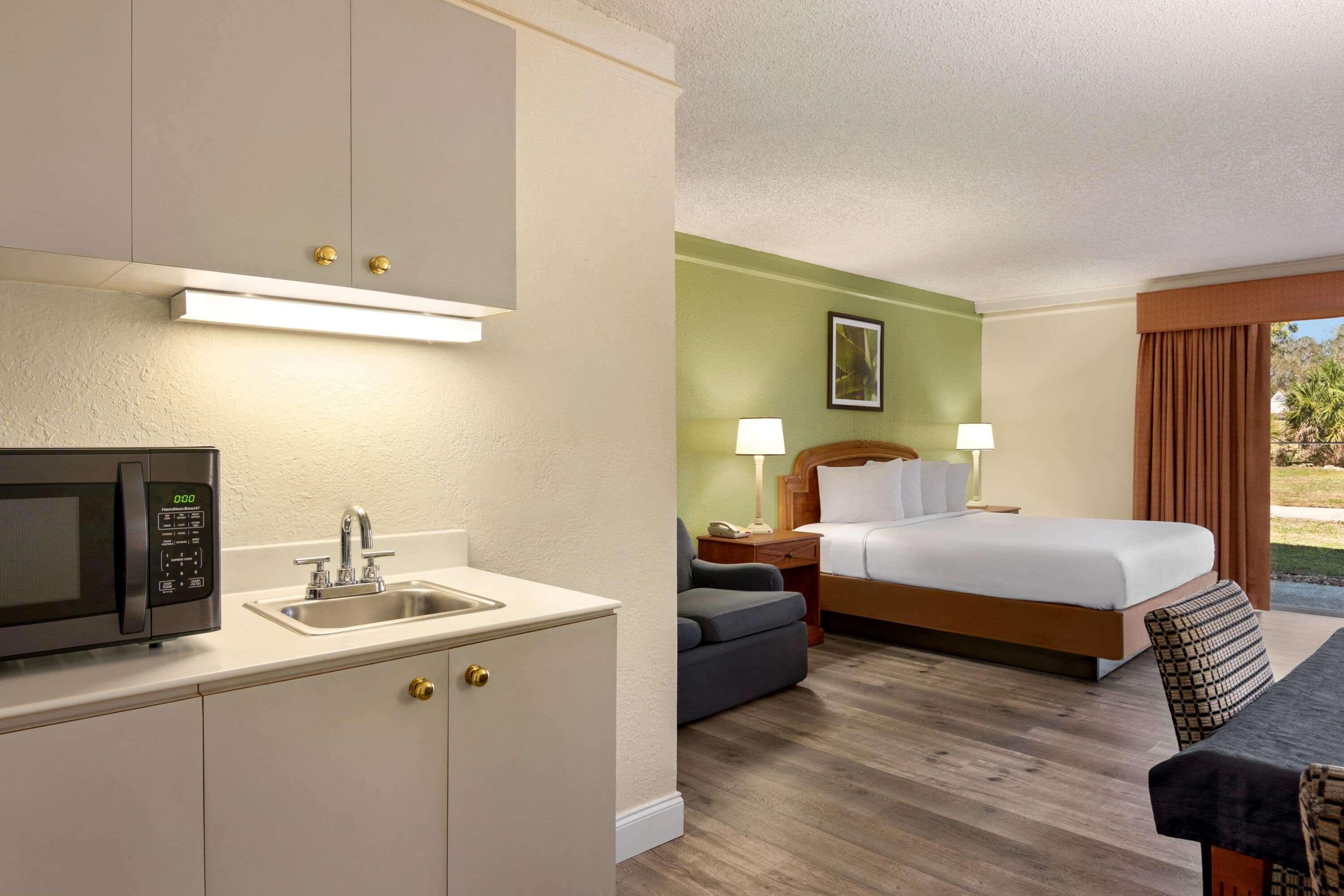 Baymont By Wyndham Daytona Beach - Intl Speedway Esterno foto