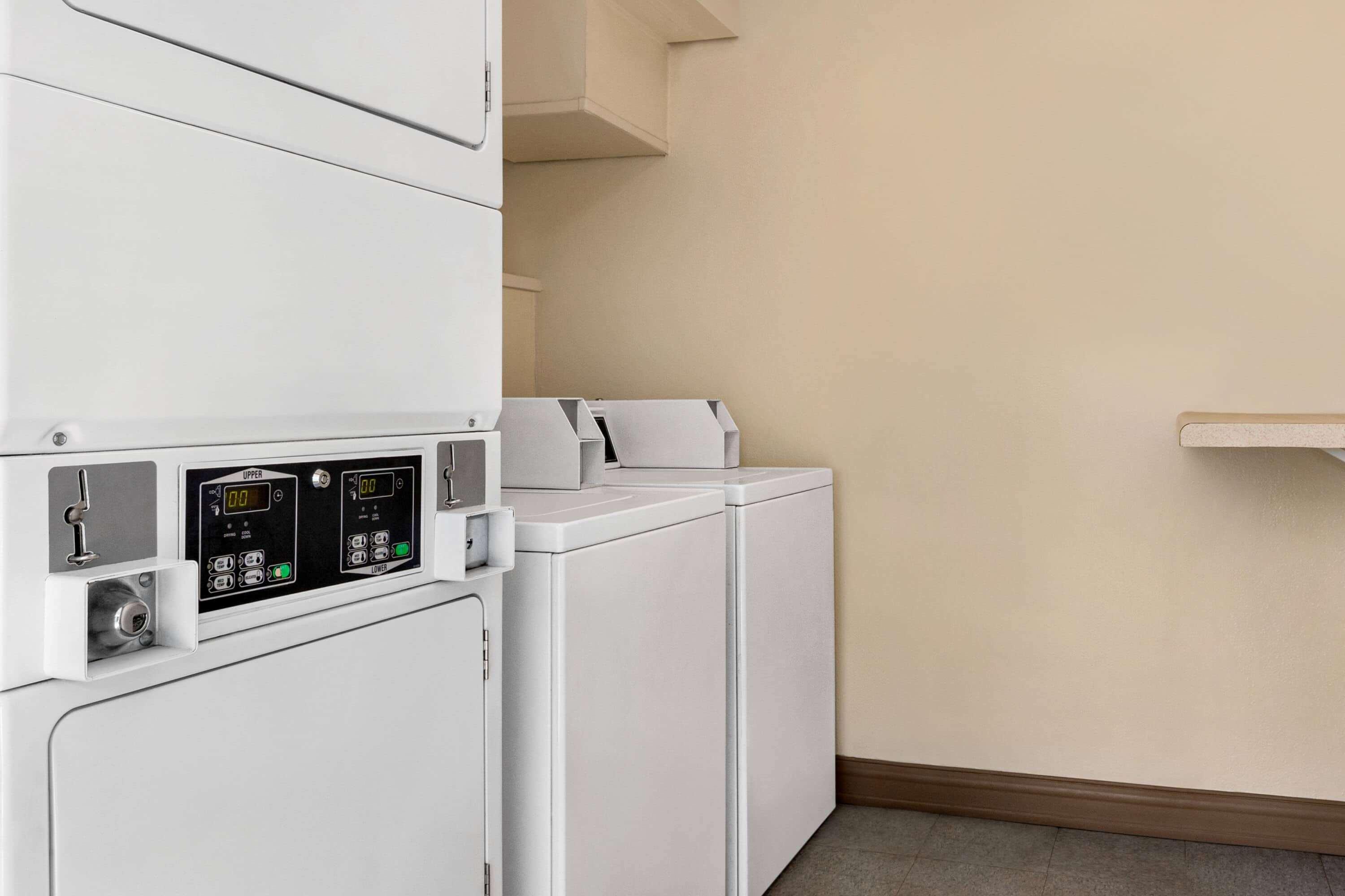 Baymont By Wyndham Daytona Beach - Intl Speedway Esterno foto
