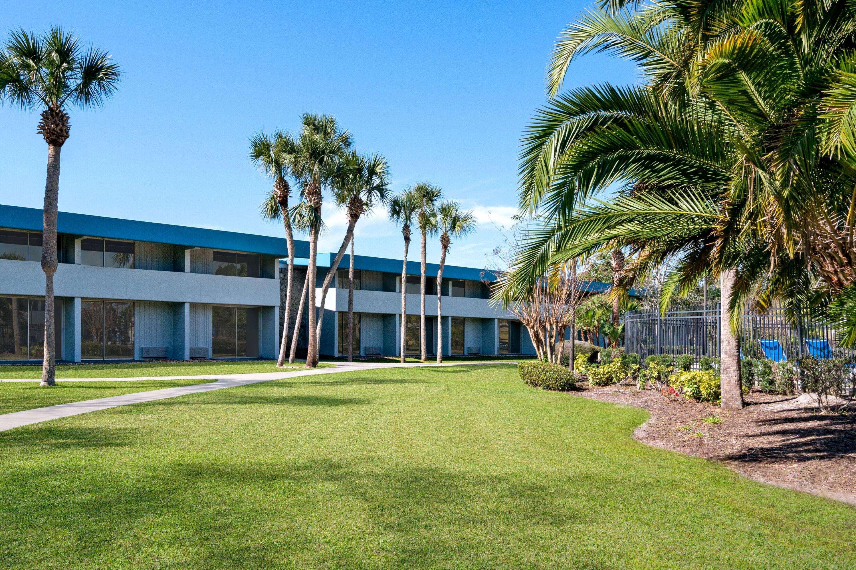 Baymont By Wyndham Daytona Beach - Intl Speedway Esterno foto